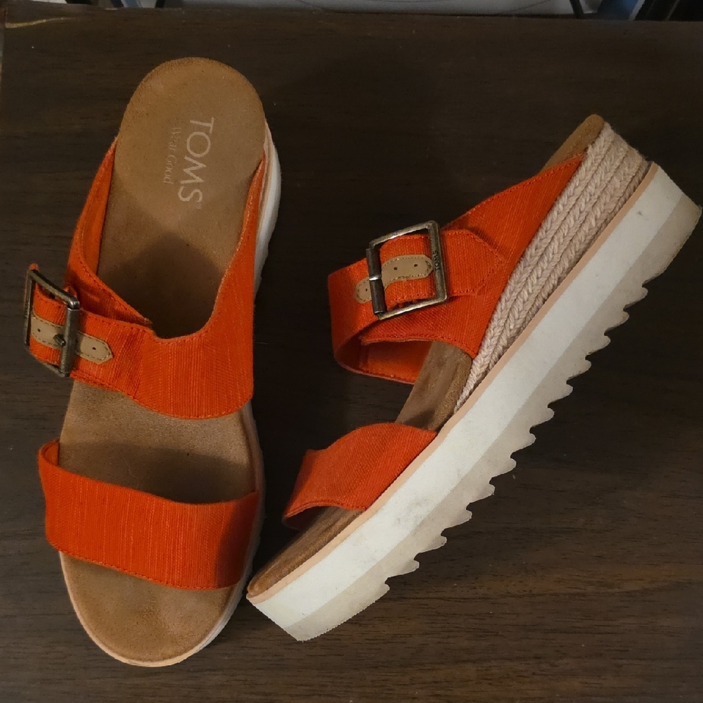 TOMS Poppy Red Double-Band Platform  Strappy Sandals